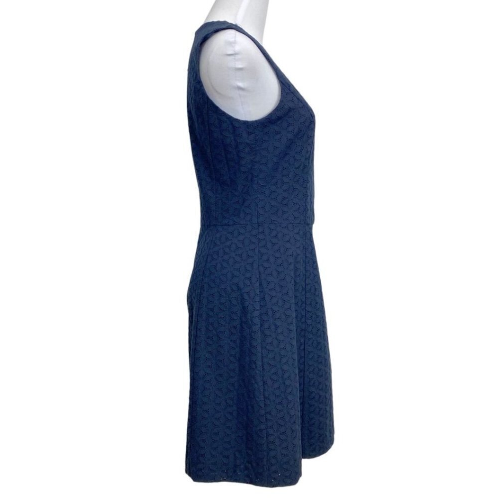 NWT THEORY NAVY FRANITA ORO EYELET SLEEVELESS SHEATH DRESS - 4 - Picture 3 of 10
